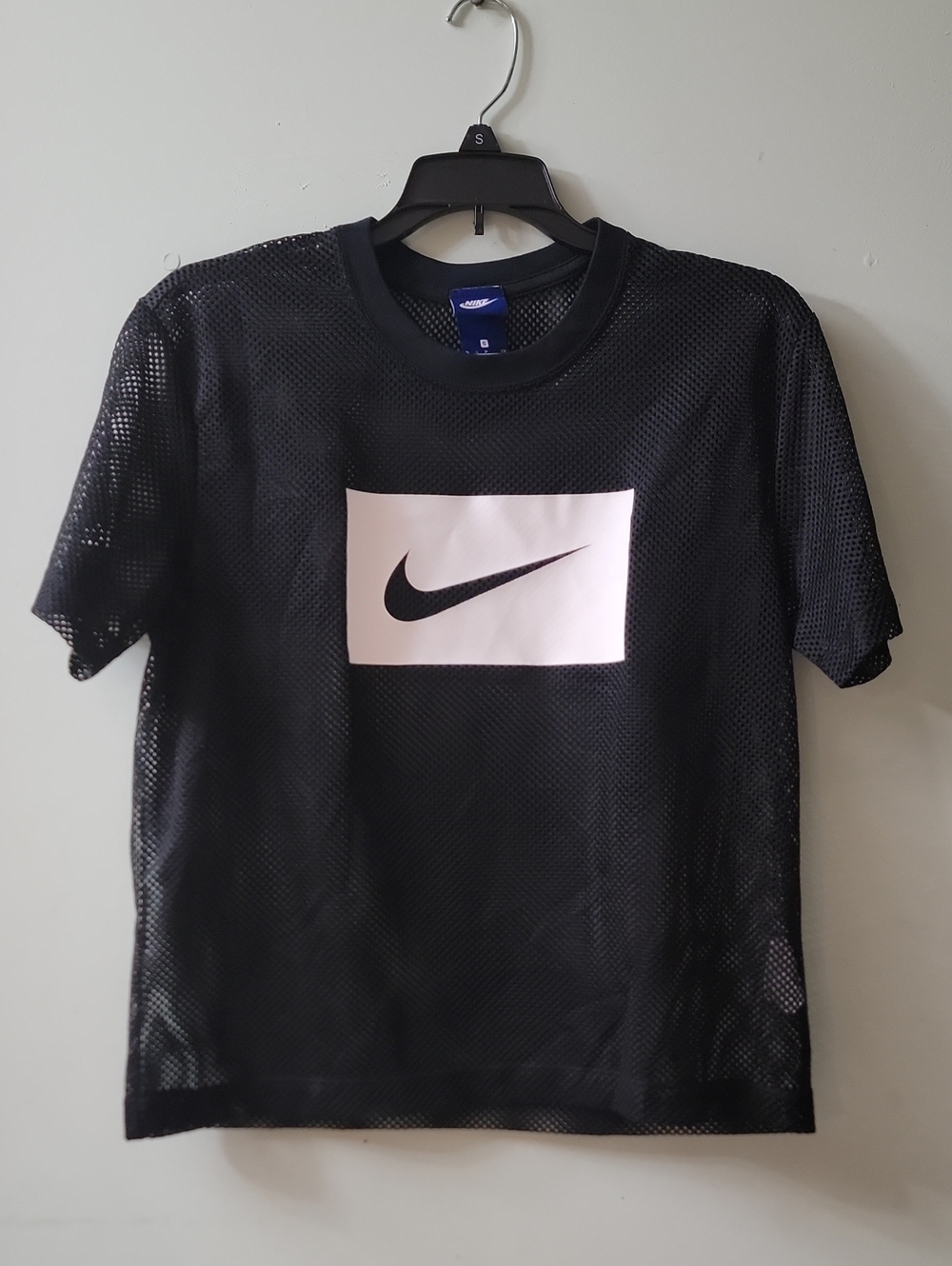 Nike Spprt Black Mesh Swoosh Short-Sleeve  Women Top